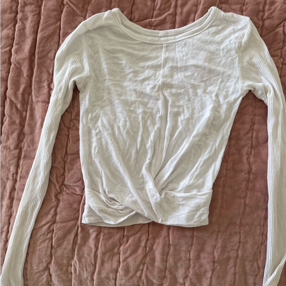 ALO Yoga Cream Long Sleeve Twist Top XS